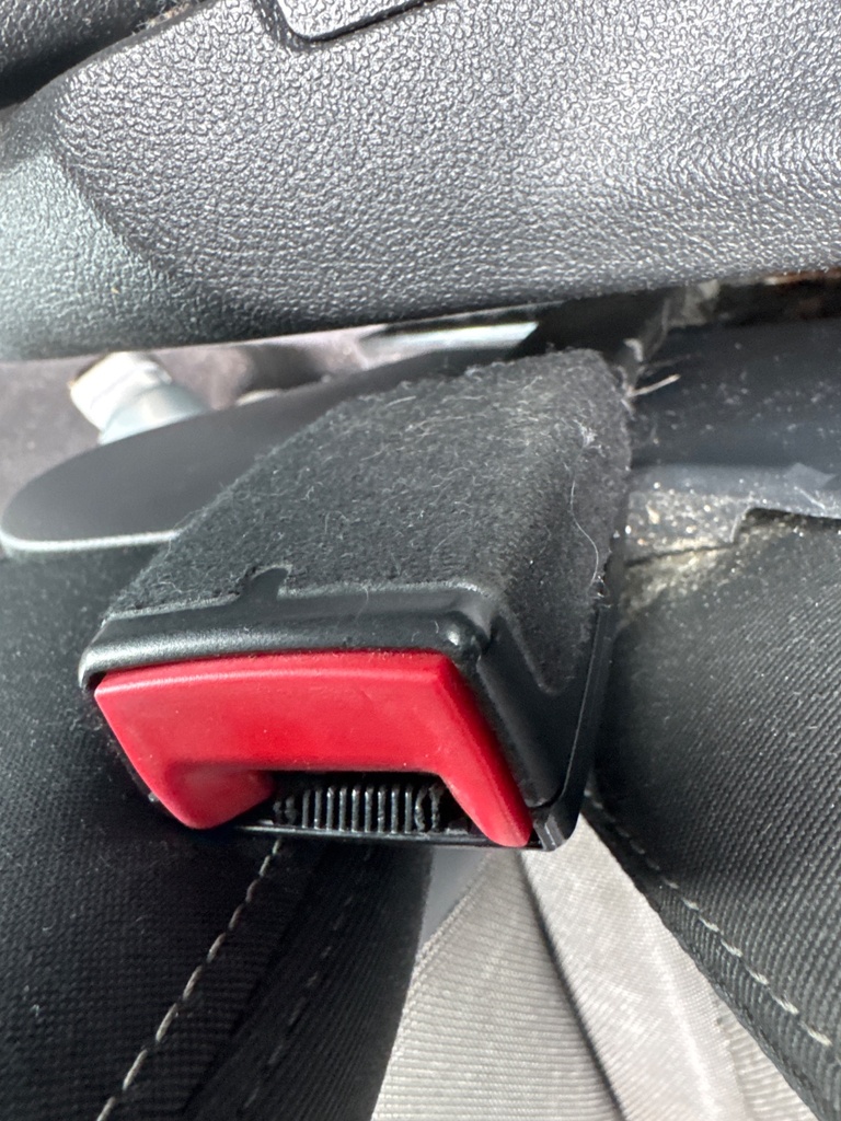[EPE-103483] Interruptor de cinturón seguridad delantero derecho para Audi A1 1.6 TDI 2012