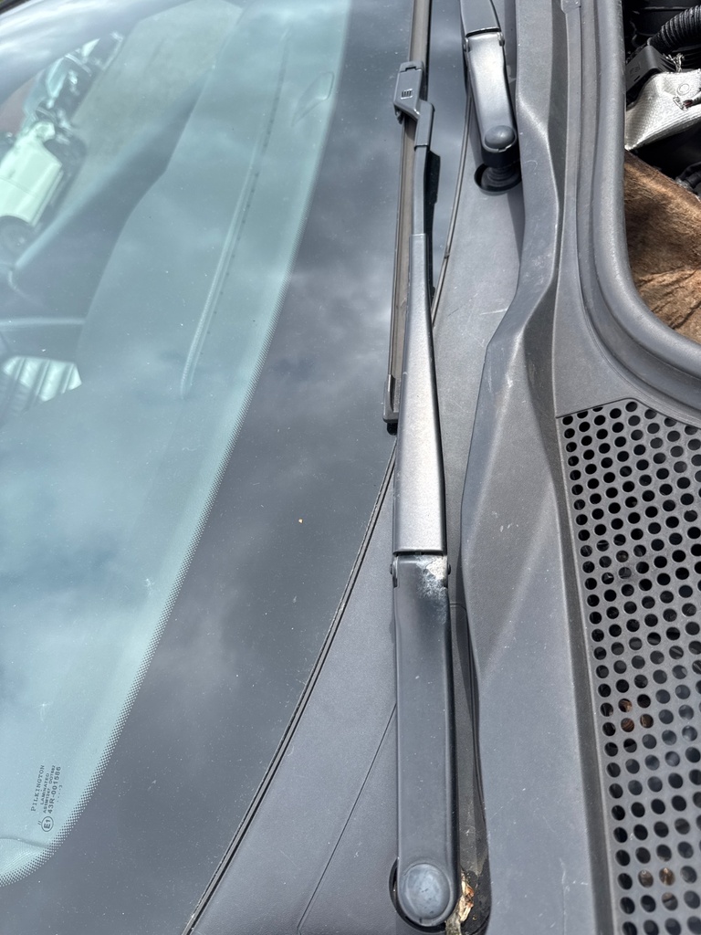 [EPE-103695] Mecanismo de limpiaparabrisas delantero VW Scirocco III 2009 CBDB CBD 103kW