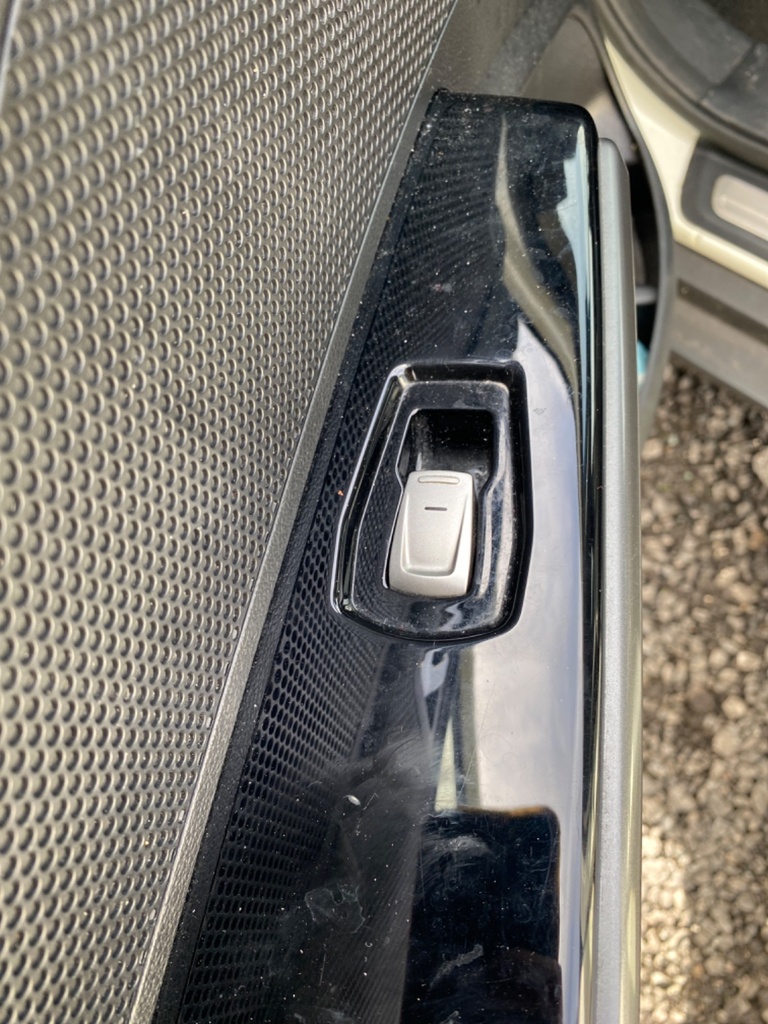 [EPE-103884] Motor de elevalunas delantero izquierdo SsangYong Tivoli 2018