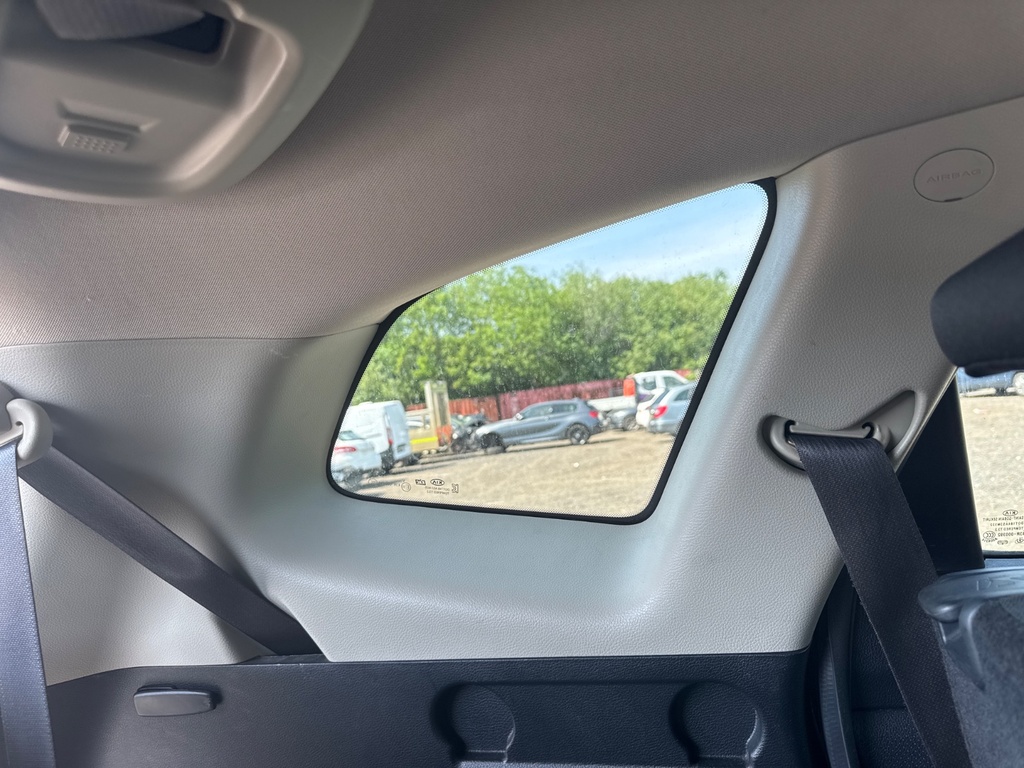 [EPE-105225] Pilar C 2017 Kia Carens IV 1.7 CRDi