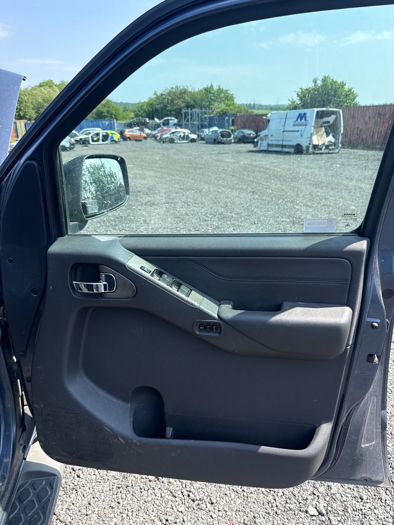 [EPE-105500] Panel interior de puerta delantera derecho para NISSAN PATHFINDER III 2007