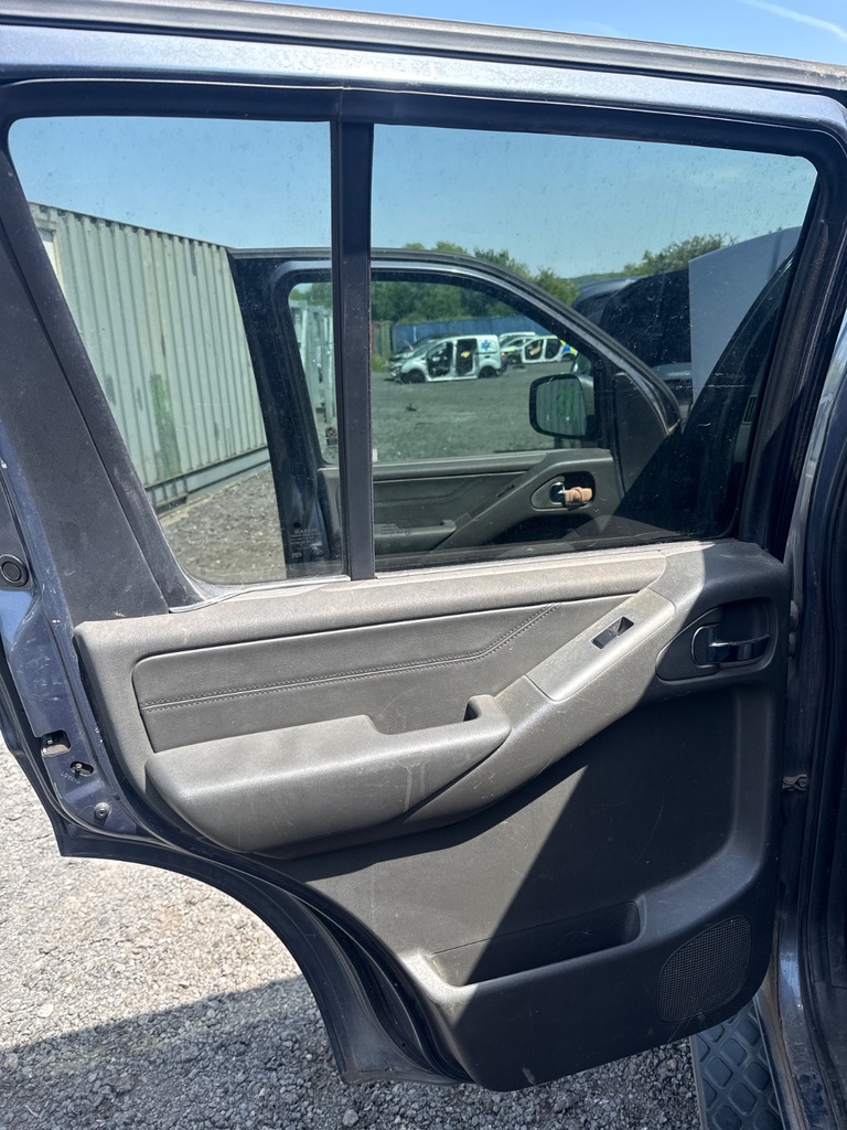 [EPE-105561] Arnés cableado puerta trasera izquierdo 2007 NISSAN PATHFINDER III YD25DDTi