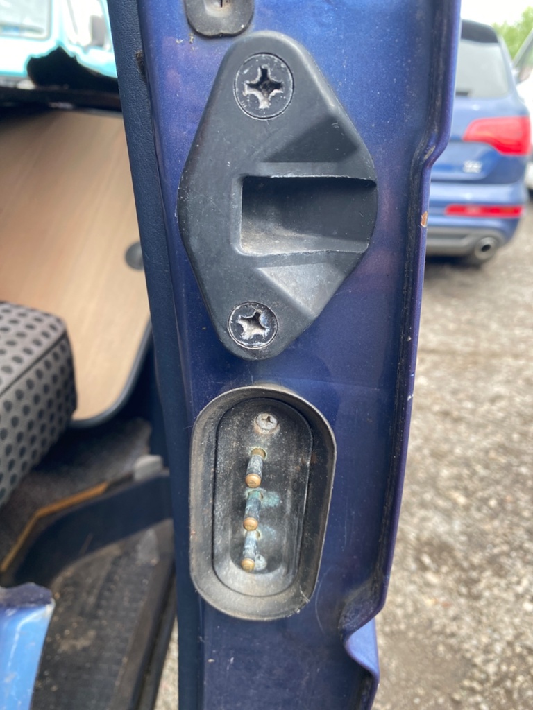 [EPE-107198] Cerradura puerta corredera lateral VW Caravelle Mk IV 2.4 (07/1990-04/1998)