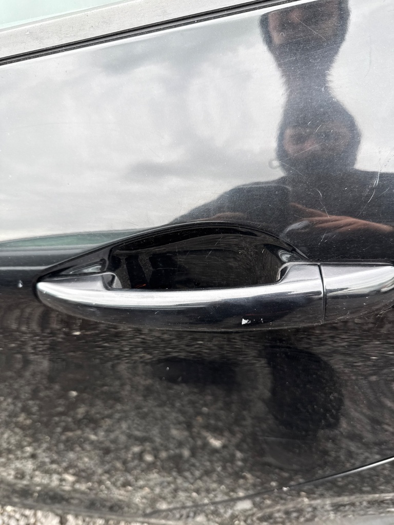 [EPE-107301] Tirador puerta trasera exterior izquierdo Peugeot 208 CA 2014 KTV BLACK PEARL
