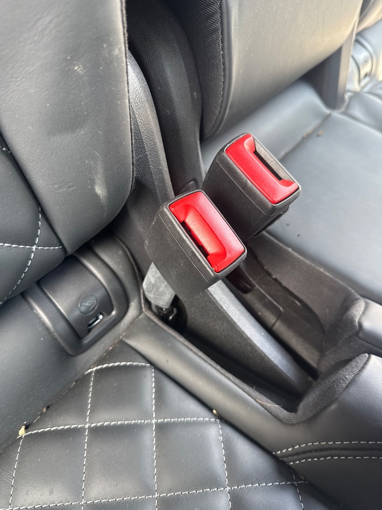[EPE-107510] Cinturón de seguridad trasero Stalk Fila Central RH Audi Q5 2023