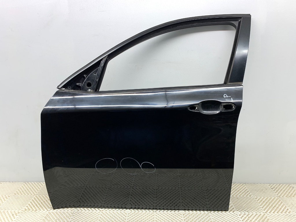[STARK-784437] Puerta delantera izquierda BMW X6 (E71, E72) 2007-2014