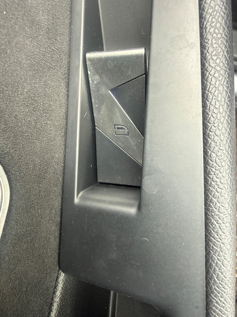 [EPE-107906] Interruptor elevalunas eléctrico trasero izquierdo DS DS 7 Crossback KCA 2019
