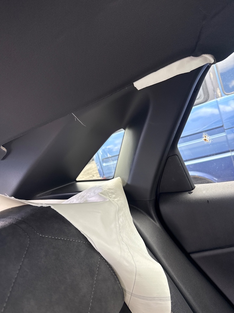 [EPE-107951] Pilar C para DS 7 Crossback 1.5 BlueHDI 2019