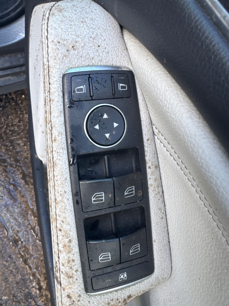[EPE-108156] Interruptor elevalunas eléctrico delantero derecho para Mercedes-Benz CLA Coupe 2016