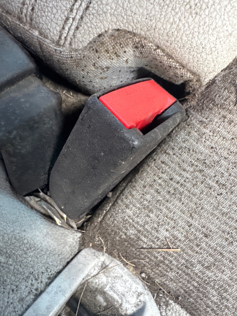 [EPE-108242] Cinturón de seguridad trasero Stalk Fila Central RH para Mercedes-Benz CLA 2016