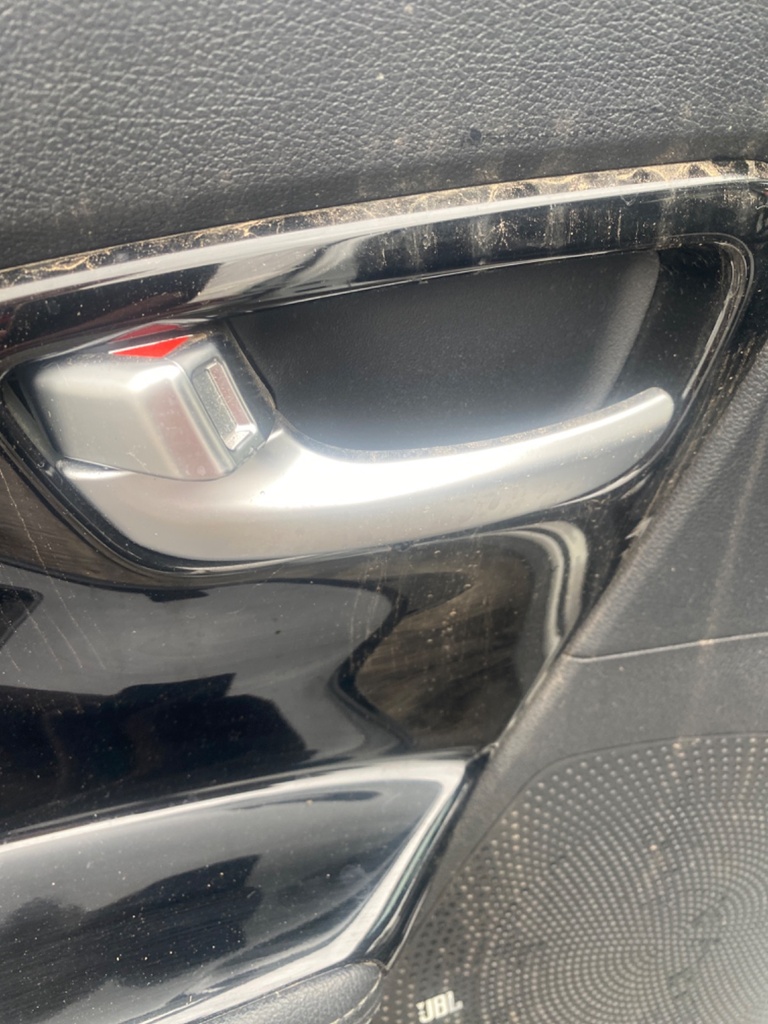 [EPE-108401] Tirador interior puerta delantera izquierda Kia Niro 2018 SNOW WHITE PEARL SNOW