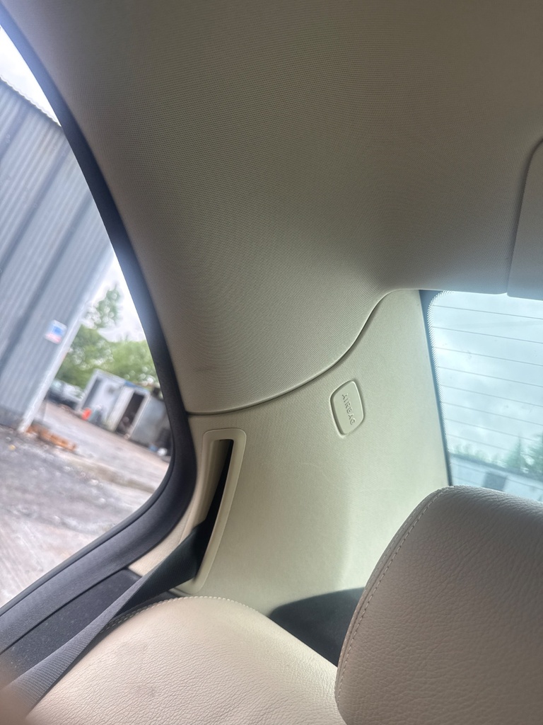 [EPE-108611] Pilar C Mercedes-Benz E-Klasse W212 2010 OM642.850