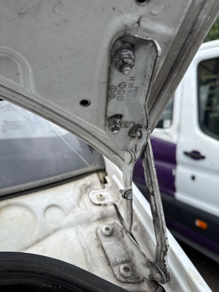 [EPE-108896] Bisagra del capó LH Mercedes-Benz Sprinter 2015 9147 Blanco