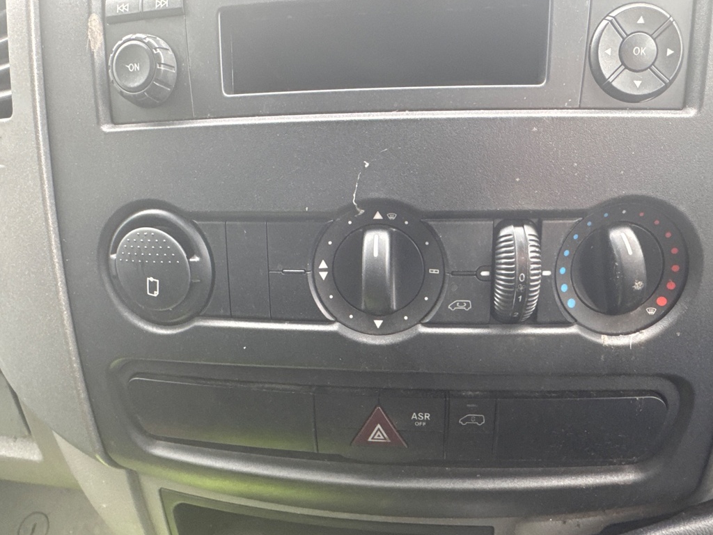 [EPE-108921] Módulo de control de calefacción para Mercedes-Benz Sprinter 313 CDI 2015