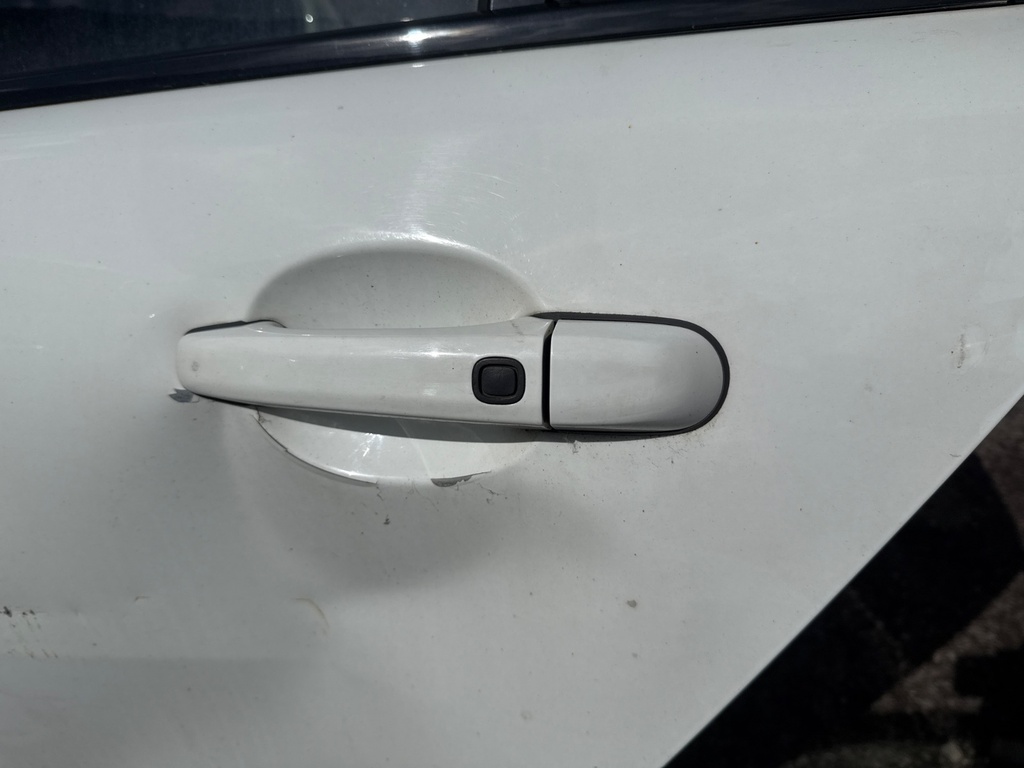 [EPE-109058] Tirador puerta trasera exterior izquierdo Jaguar XF 2014 JBC2135 White