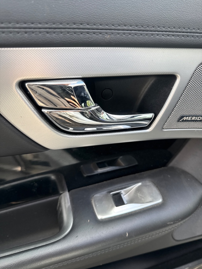 [EPE-109069] Tirador interior puerta delantera izquierda Jaguar XF 2014 JBC2135
