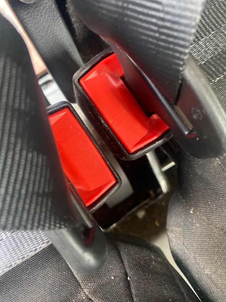 [EPE-109463] Cinturón de seguridad trasero Stalk Fila Central RH Vauxhall Combo 1.5 D 15 DT 2020