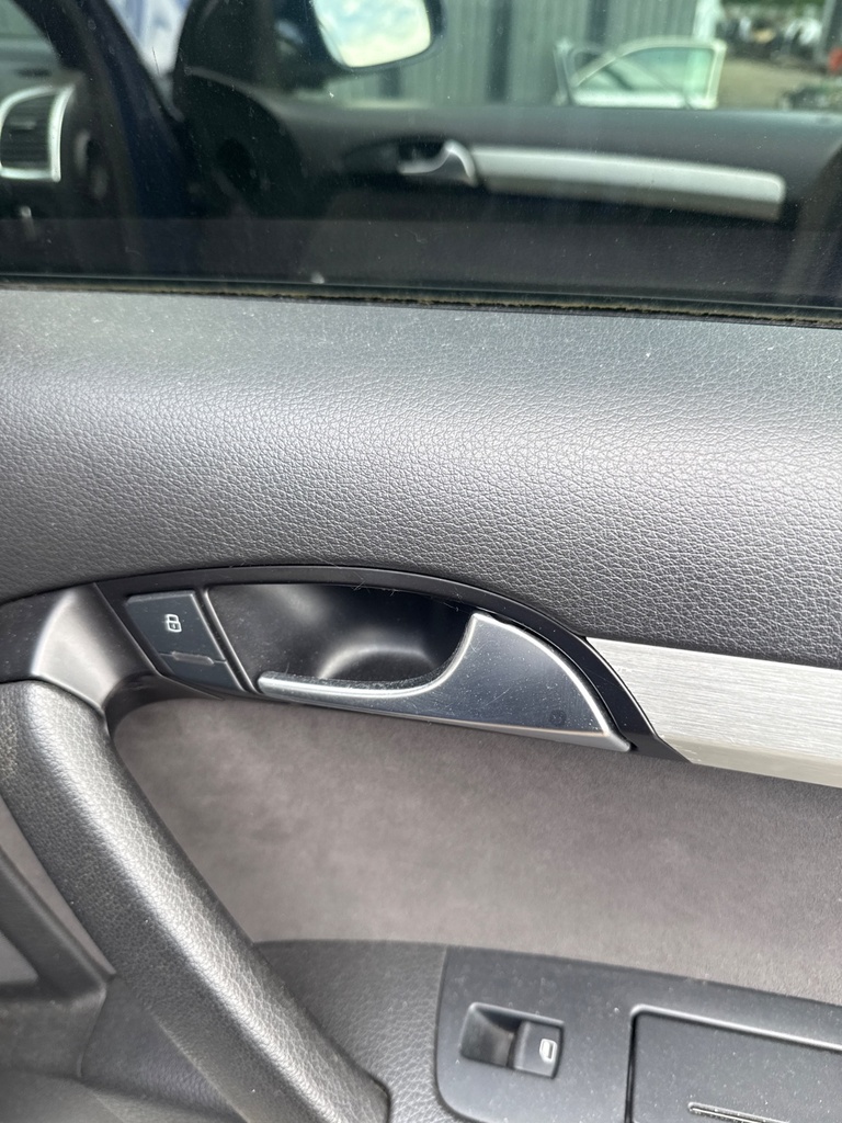 [EPE-109813] Tirador interior puerta trasera derecho para Audi Q7 4L 2011-2015 CJGA