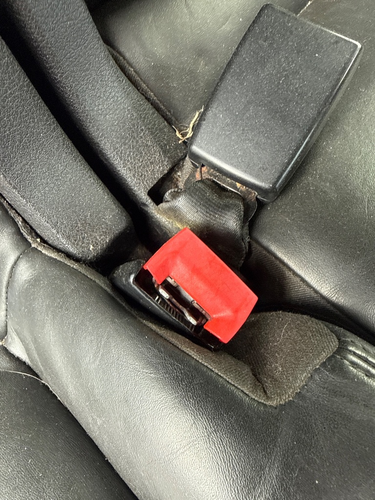 [EPE-109821] Cinturón de seguridad trasero central RH Audi Q7 4L 3.0 TDI