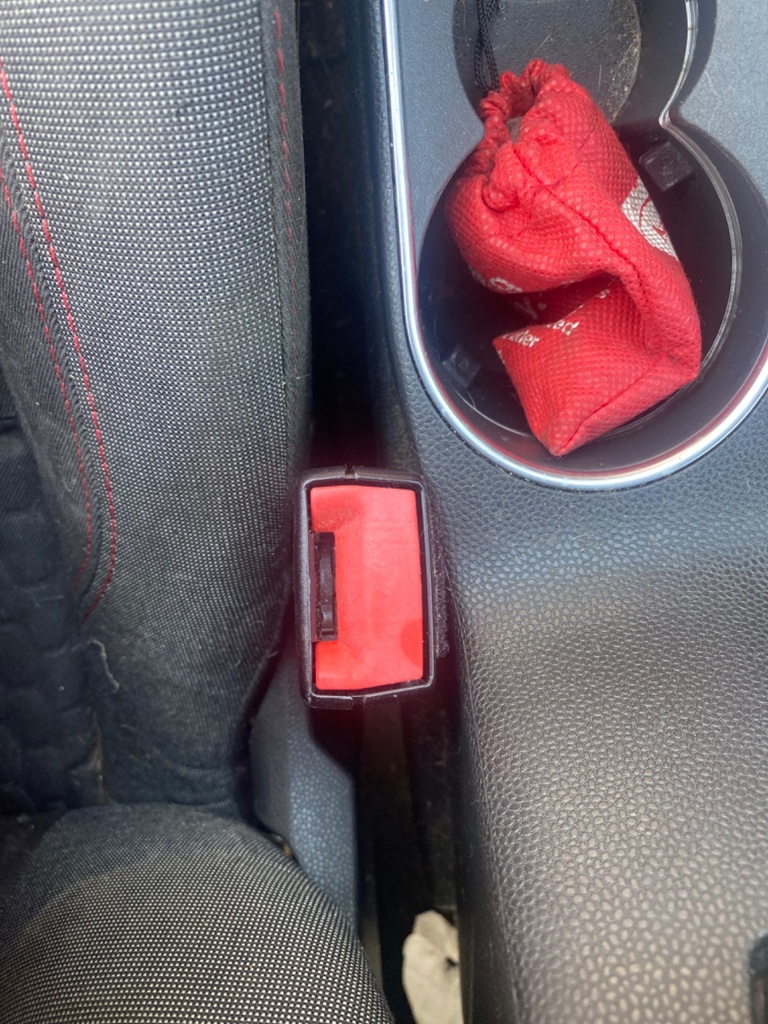 [EPE-109905] Cinturón de seguridad delantero izquierdo para FORD Fiesta 2016