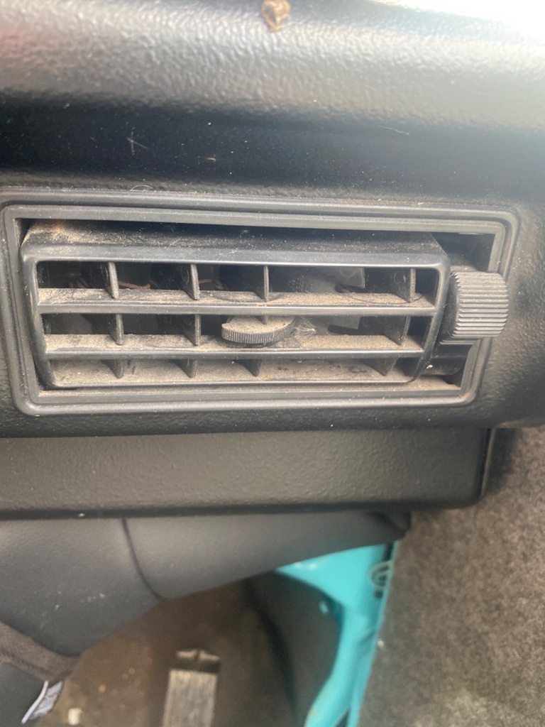 [EPE-109934] Conducto de ventilación para VW Transporter T3 bus 2.0 (1982)