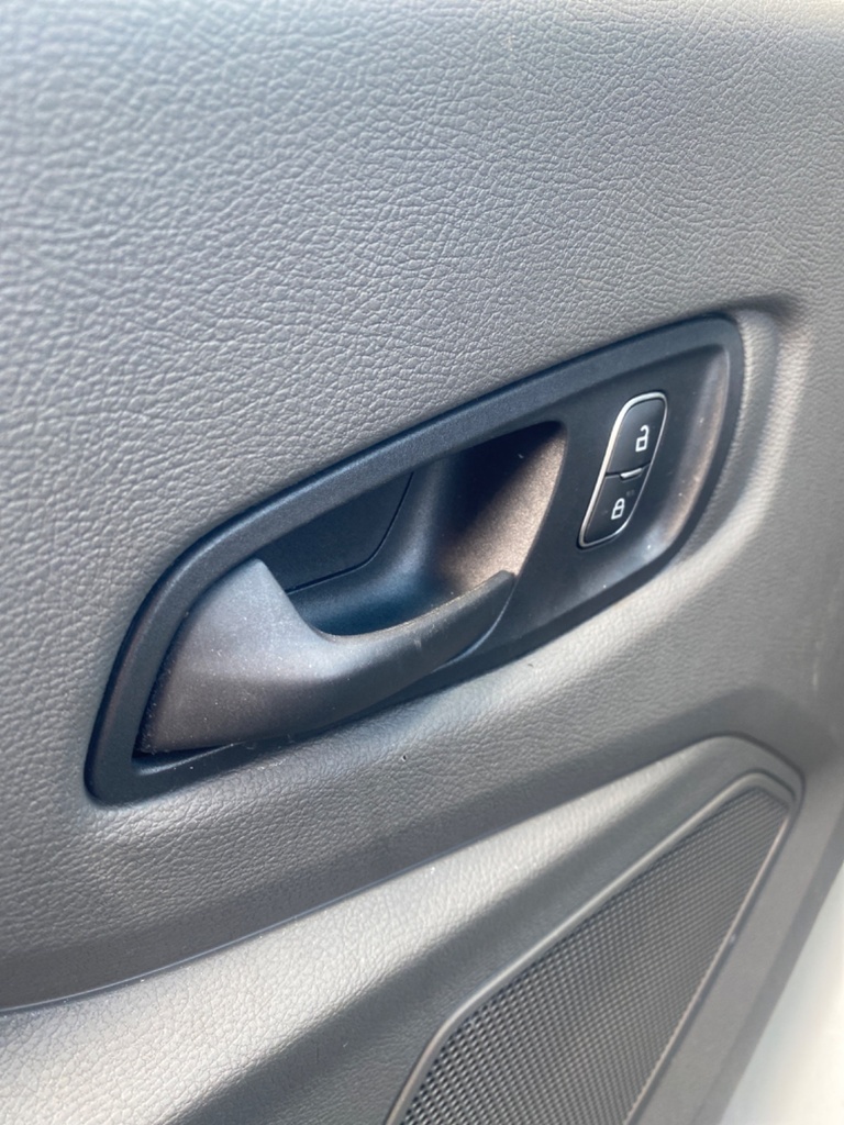 [EPE-110447] Tirador interior puerta delantera izquierda Ford Transit 2019