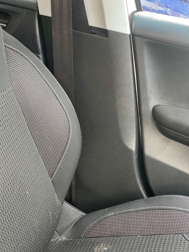 [EPE-110533] Embellecedor Pilar B Inferior Izquierdo Peugeot 208 1.2 PureTech 2018