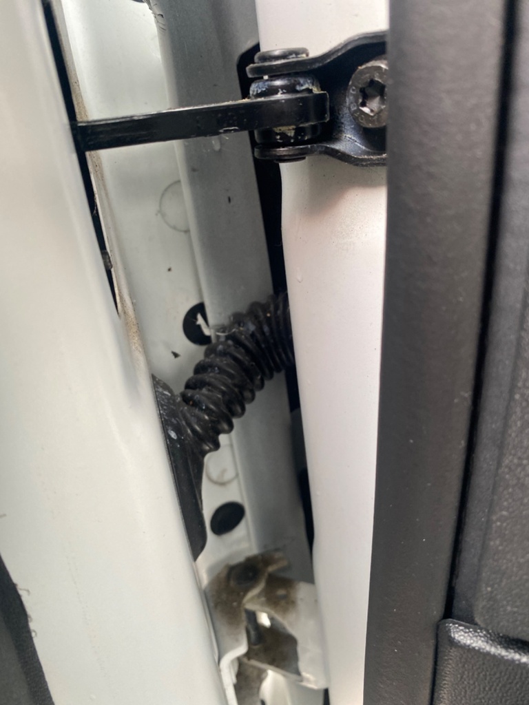 [EPE-110570] Arnés puerta delantera izquierda Peugeot 208 (2018) 1.2 82CV EB2FA
