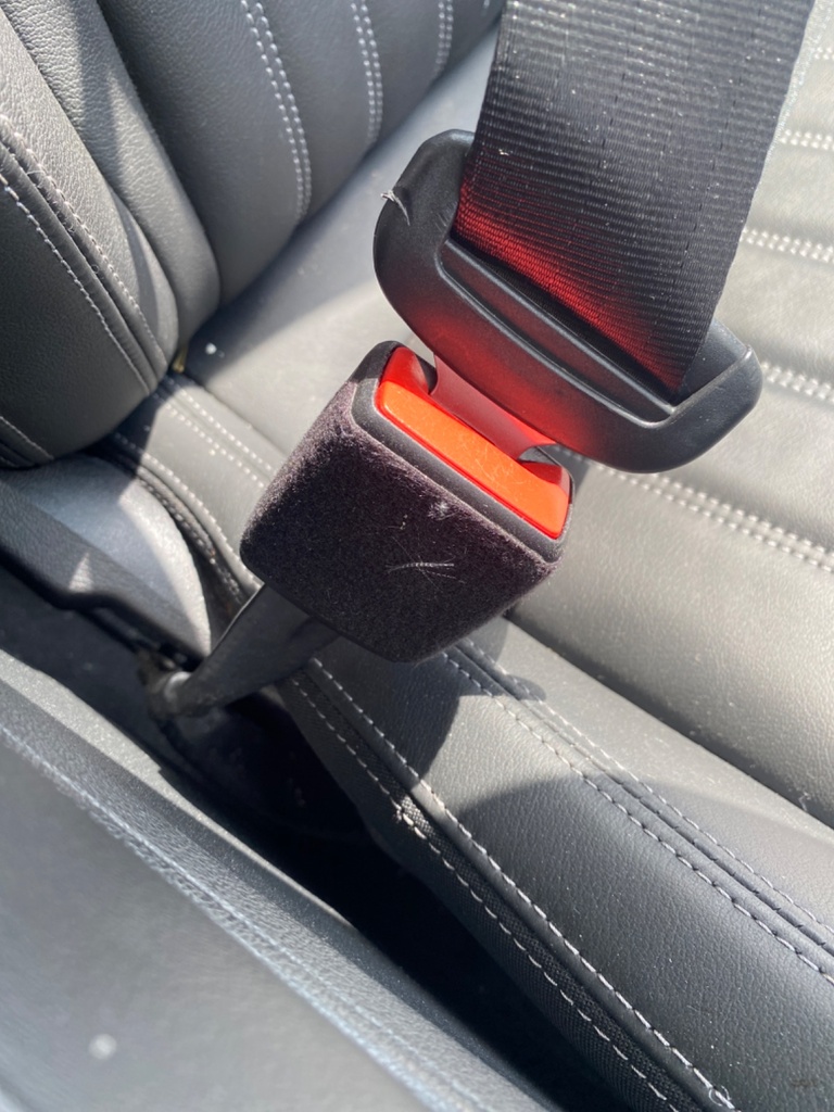 [EPE-110665] Cinturón de seguridad delantero izquierdo Skoda Karoq 1.5 TSI 2021