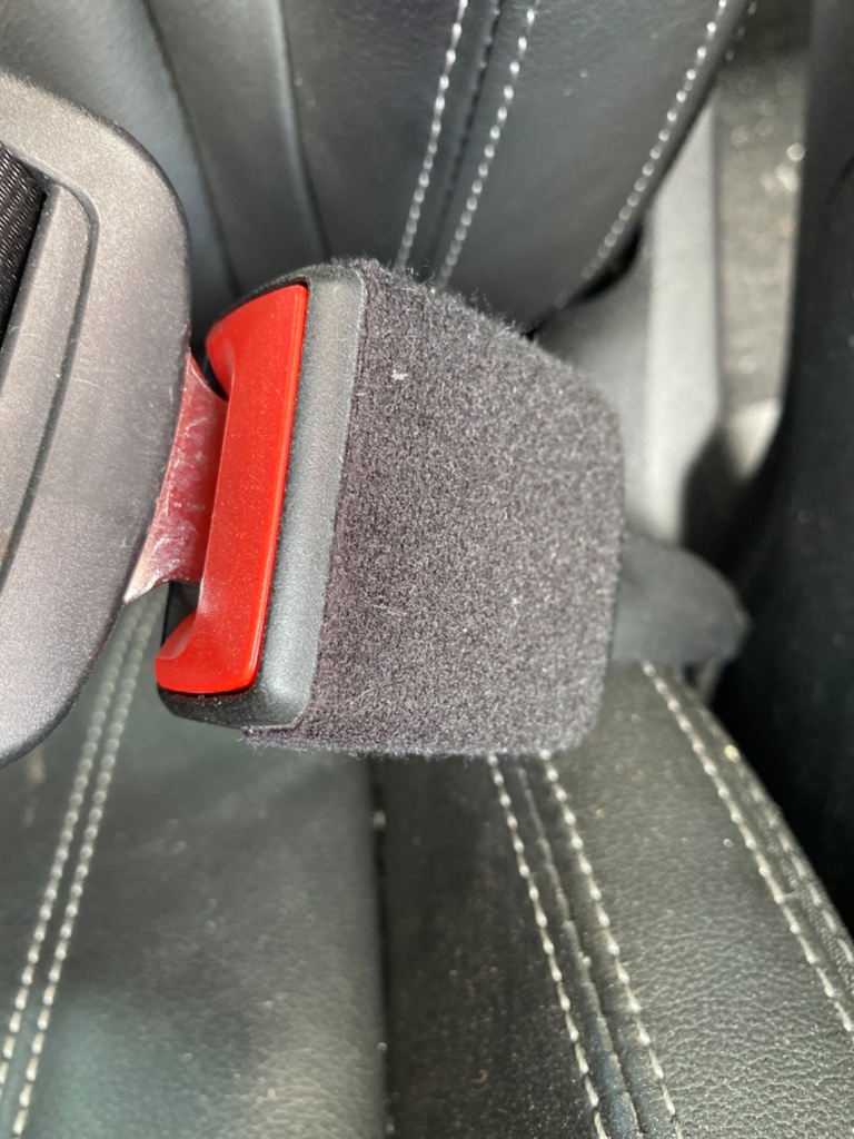 [EPE-110666] Interruptor de cinturón seguridad delantero derecho Skoda Karoq 1.5 TSI 2021