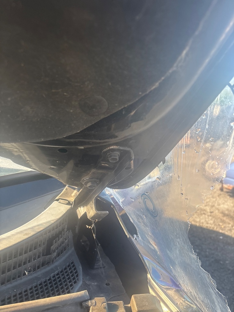 [EPE-110746] Bisagra del capó RH Hyundai IX35 2012