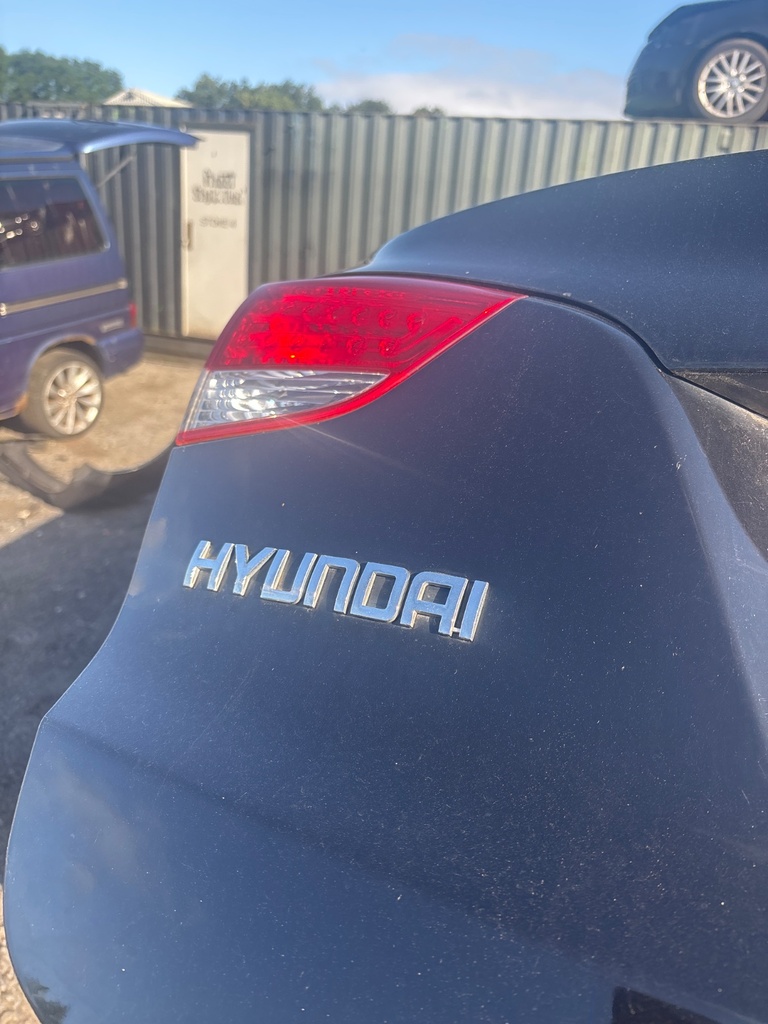 [EPE-110807] Piloto de portón trasero o maletero izquierdo para Hyundai IX35 2012 Phantom Black