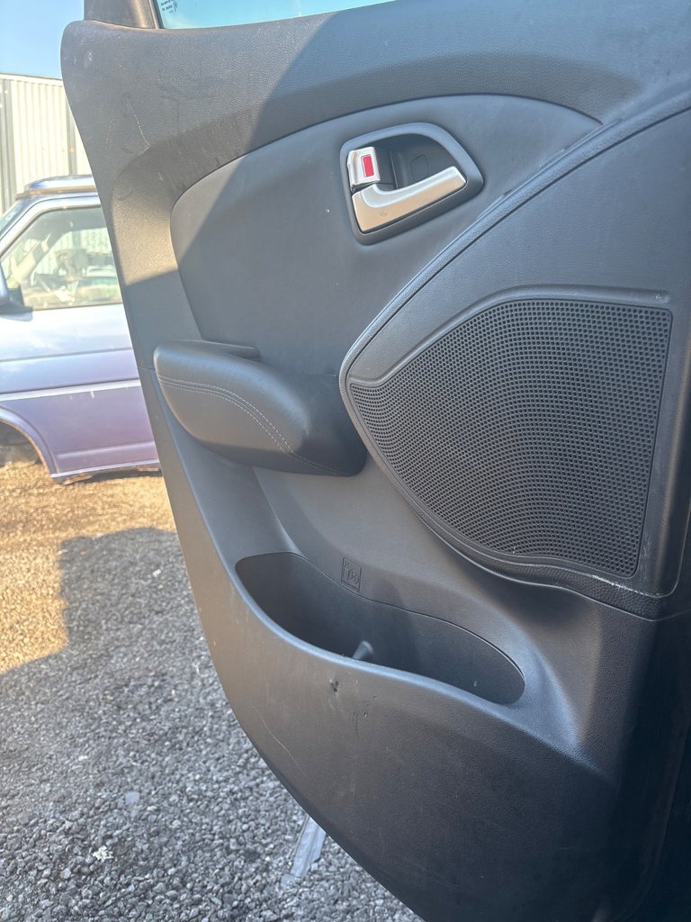 [EPE-110830] Altavoz puerta trasera izquierda 2012 Hyundai IX35 Phantom Black Pearl