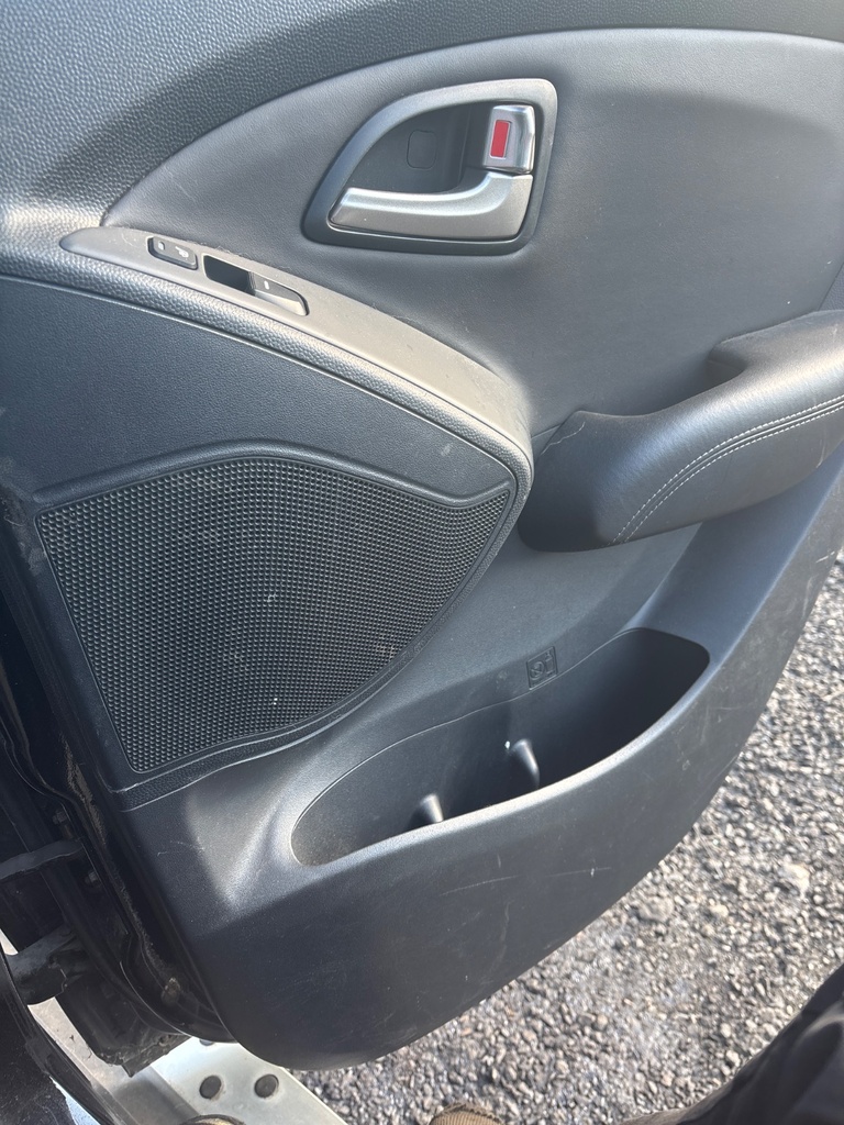 [EPE-110863] Altavoz de puerta trasero derecho Hyundai IX35 2012 PHANTOM BLACK PEARL