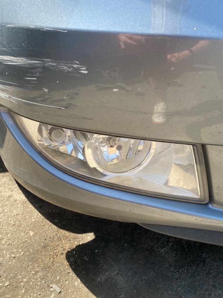 [EPE-110987] Faro antiniebla delantero derecho para Skoda Fabia 2013