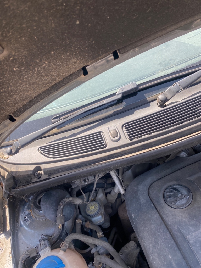 [EPE-110990] Motor y mecanismo de limpiaparabrisas delantero para Skoda Fabia 2013