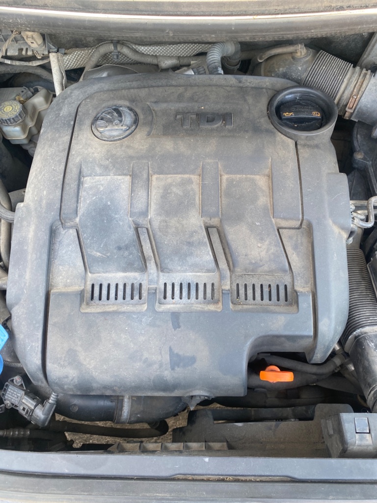 [EPE-110995] Tapa de balancines Skoda Fabia 1.2 TDI CFWA CFW 2013