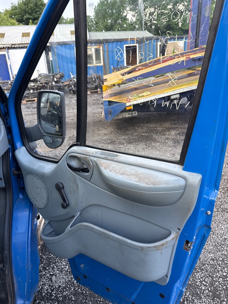 [EPE-111122] Solenoide de cierre centralizado puerta delantera derecha 2007 Ford Transit