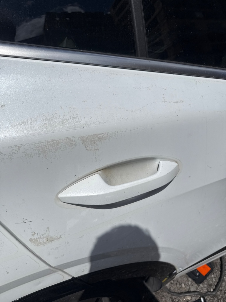 [EPE-111276] Tirador exterior puerta trasera derecha para Kia Sportage V 2023 weiss