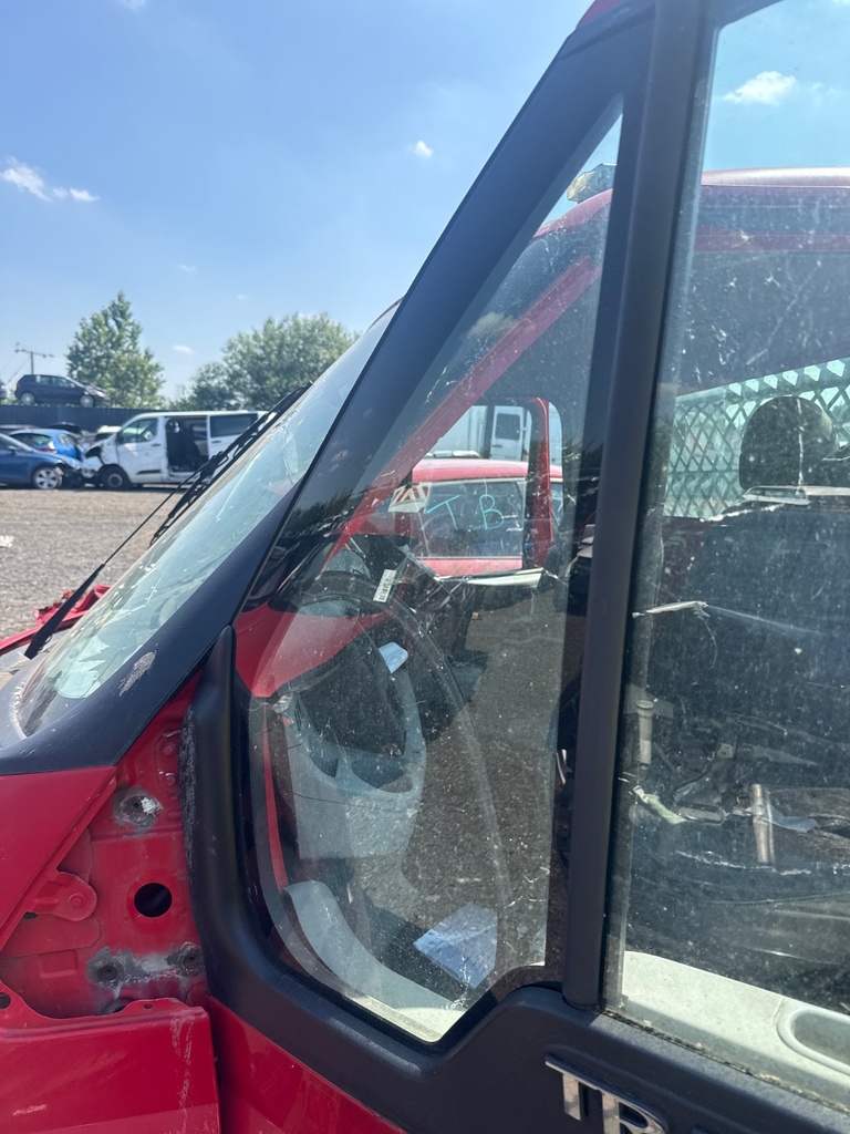 [EPE-111315] Cristal de puerta ventanilla fija delantera izquierda 2011 FORD Transit