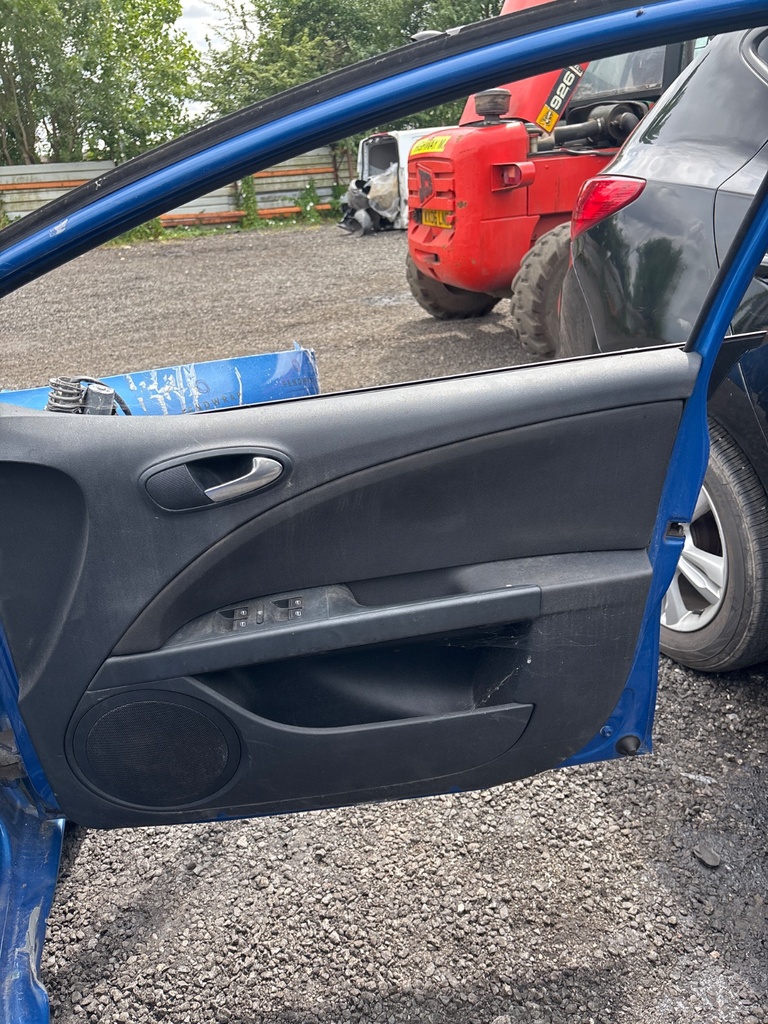 [EPE-111350] Altavoz puerta delantera derecha Seat Leon Z5F 2010