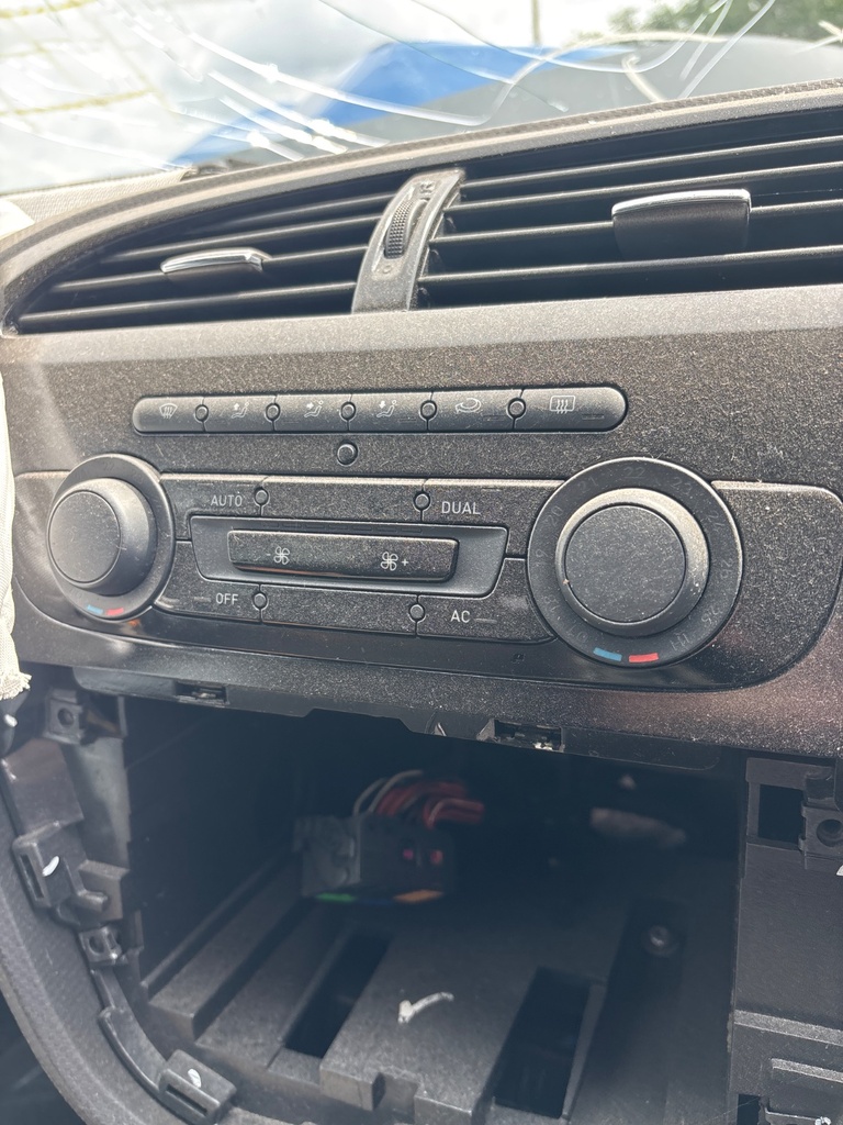 [EPE-111368] Conjunto de control calefacción Seat León 2.0 CUPRA R 2010