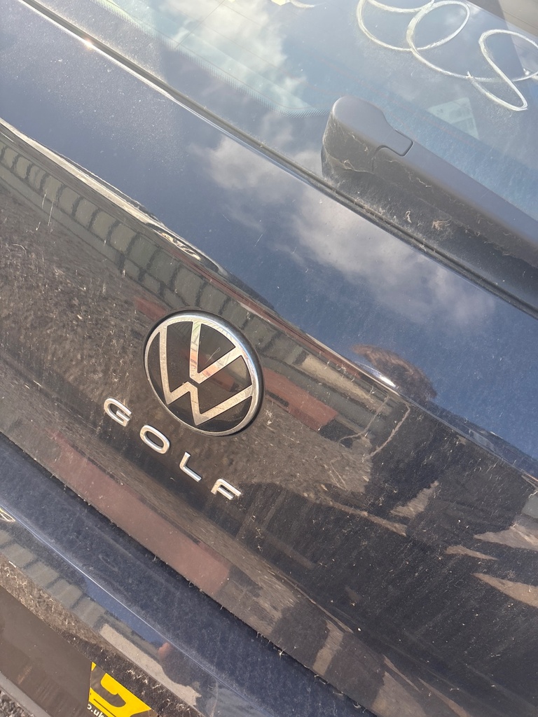 [EPE-111466] Tirador de apertura del portón trasero VW Golf 2023 C9X BLACK