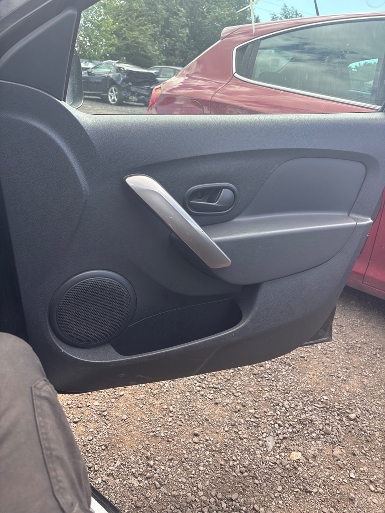 [EPE-111557] Arnés de cables puerta delantera derecha Dacia Sandero 2014 BLACK