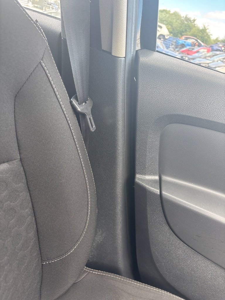 [EPE-111589] Embellecedor Pilar B Inferior Izquierdo para Dacia Sandero 2014 90 CV
