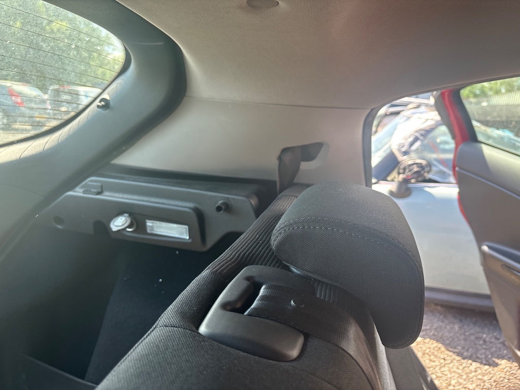 [EPE-111764] Pilares C para Alfa Romeo Giulietta 2010 1.4 TB