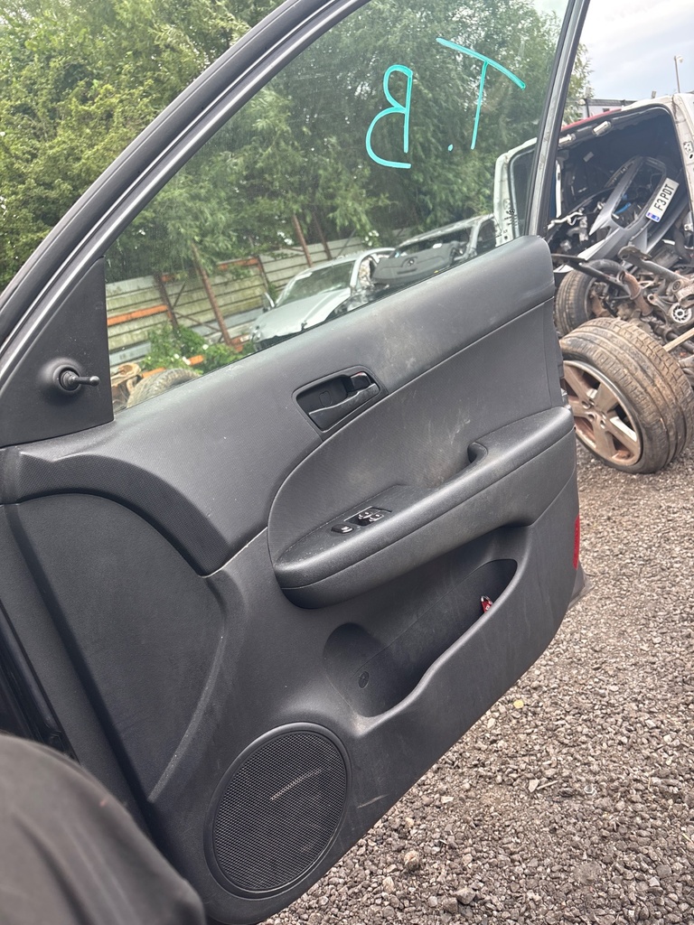 [EPE-112225] Interruptor de elevalunas eléctrico delantero derecho 2010 Hyundai i30