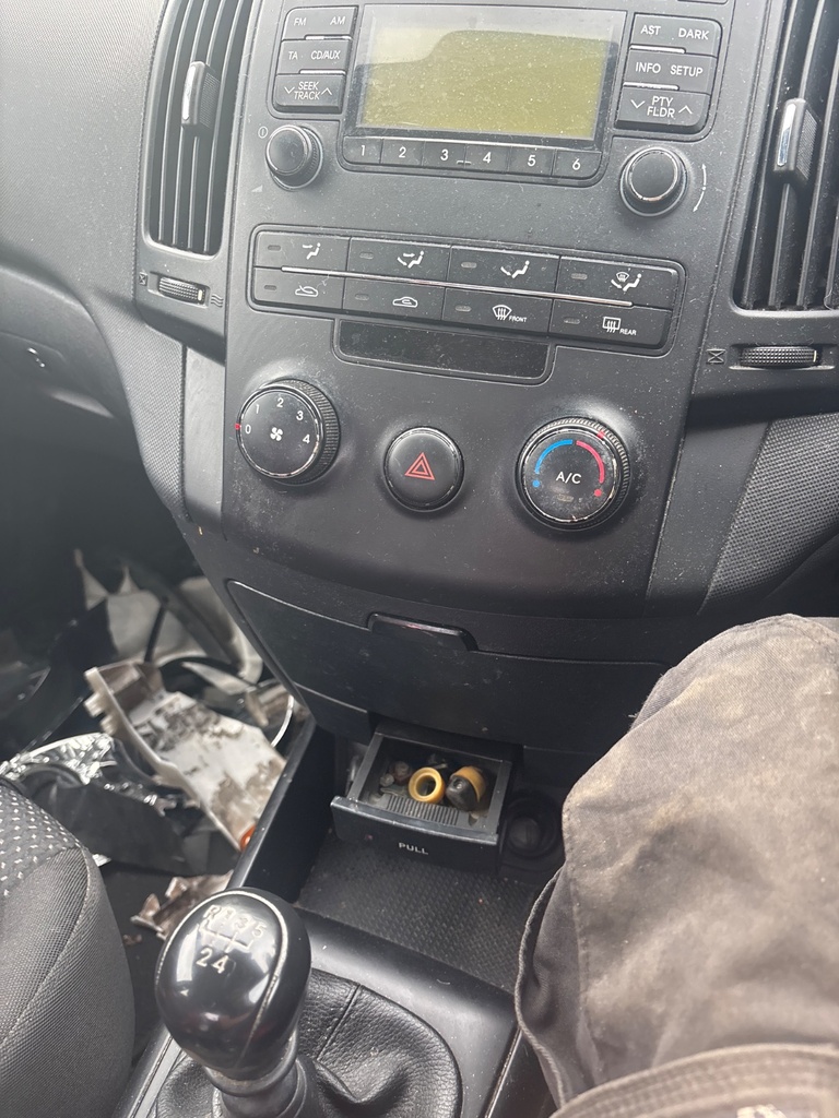 [EPE-112245] Conjunto de control calefacción para Hyundai i30 1.4 (G4FA) 2010