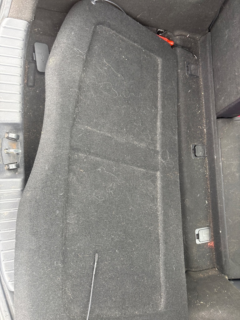 [EPE-112293] Cobertura de bandeja trasera Hyundai i30 1.4 2010