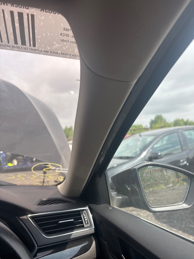 [EPE-112354] Pilar A Skoda Superb 2.0 TDI 2016
